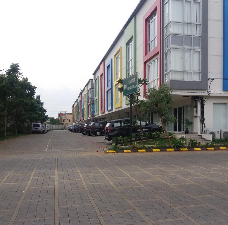 Ananda Apartments @ Suites Metro Cicadas Екстер'єр фото