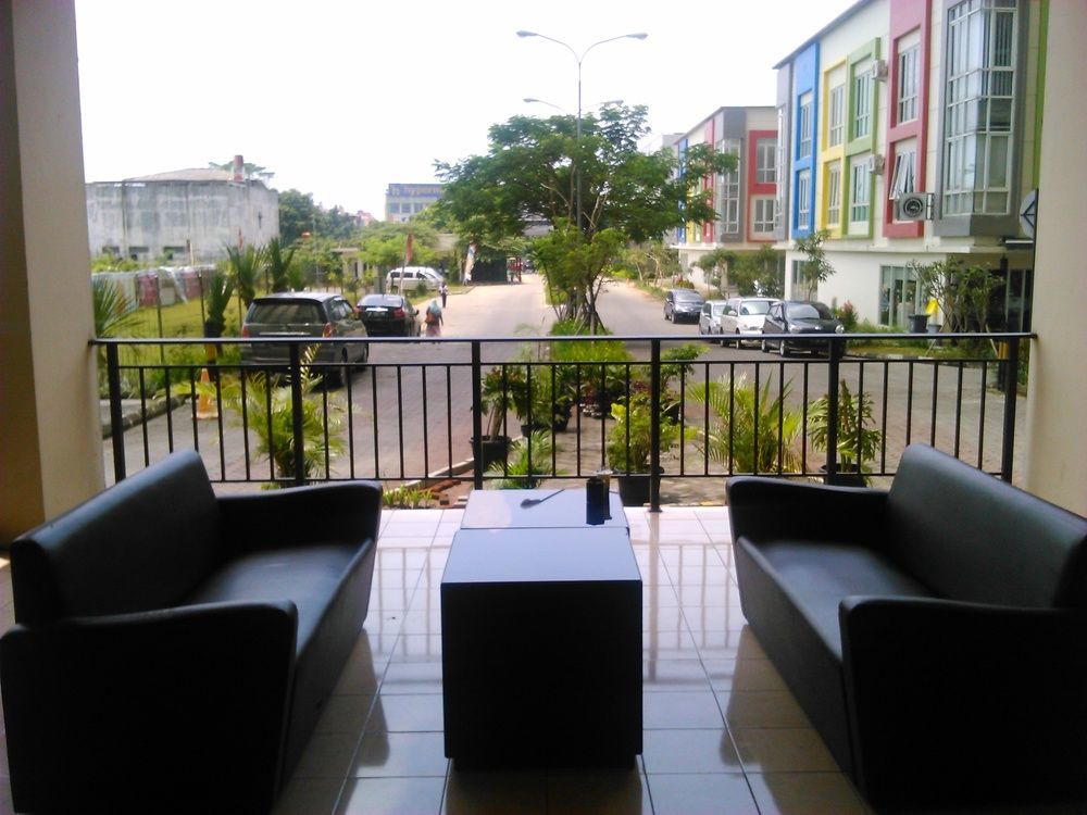 Ananda Apartments @ Suites Metro Cicadas Екстер'єр фото